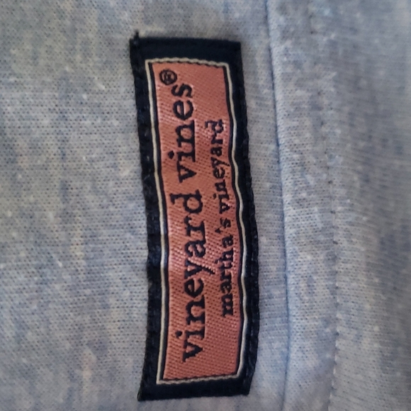 Vineyard Vines pullover size medium - Picture 4 of 5